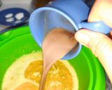 Foto langkah ke 4 dari resep Banana Cake, cemilan manis Keluarga.