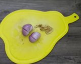 Foto langkah ke 2 dari resep 92. DAUN KELOR, MASAK BENING TEMU KUNCI.