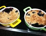 Foto del paso 8 de la receta: Frambuesas y arándanos con crumble mascavado y espelta