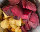 A picture of step 1 of Beetroot Smoothie bowl.