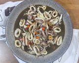 Foto langkah ke 3 dari resep Cumi Asam Saus Tiram.