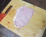 Foto del paso 2 de la receta: Flamenquines con papas fritas y ensalada