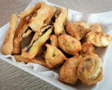 Foto del paso 4 de la receta: Ensalada templada de alcachofa y berenjena en tempura con torreznos