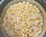 A picture of step 1 of Mango Chutney Chaat.