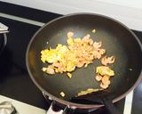 Foto langkah ke 3 dari resep Nasi goreng keju ( simple,praktis,enak).