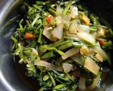 Foto langkah ke 4 dari resep Tumis kangkung orisinal.