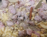 Foto del paso 3 de la receta: Estofado de cerdo ibérico con manzana y ciruelas a la canela