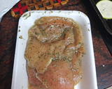 Foto del paso 1 de la receta: Pechuga con calabacín a la plancha y ensalada de zanahoria