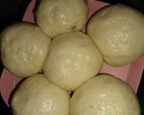 Foto langkah ke 5 dari resep Roti Goreng dan Roti Kukus.