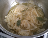 Foto del paso 4 de la receta: Pez espada encebollado