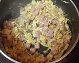 Foto del paso 2 de la receta: Revuelto de cebolla y jamón de pavo