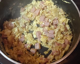 Foto del paso 2 de la receta: Revuelto de cebolla y jamón de pavo
