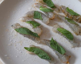 Foto del paso 1 de la receta: Crujiente de langostinos con pisto