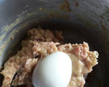Foto langkah ke 4 dari resep Bola Daging Telur Puyuh Kuah Santan.