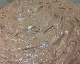 Foto langkah ke 3 dari resep Choco Banana Crumb Cake.