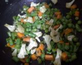 A picture of step 3 of Veggie Fried Rice.
