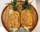 Hình bước làm 3 của món Cơm chiên trái thơm