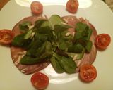 A picture of step 2 of Smoked tuna carpaccio salad.