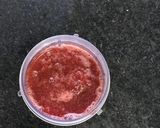 A picture of step 2 of Strawberry Sauce.