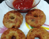 A picture of step 5 of Potato semolina rings.