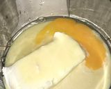 Foto del paso 11 de la receta: Tarta de queso con coulis de fresa decorado con besos de merengue