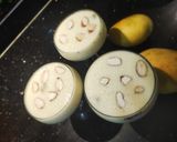 A picture of step 2 of Mango Shake.