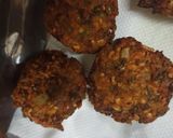 A picture of step 4 of Sprouted Green Gram Pakoda.