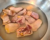 文昌梅子雞的食譜步驟1照片