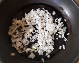 Foto del paso 1 de la receta: Tortilla de huevo con coliflor y kale