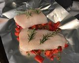 Une image de l'étape 6 de Filets de loup de mer au poivron rouge,citron confit et herbes aromatiques.