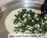 صورة لخطوة 3 من وصفة فطائر السبانخ بعجين مد بالزيت وبدون خميرة ❤️‍🔥🍃🍃
