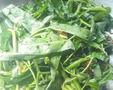 Foto langkah ke 4 dari resep Tumis Pedas Kangkung + Tahu.
