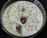 A picture of step 2 of Sago kheer.