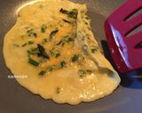A picture of step 6 of Scallion and Wakame Tamagoyaki.