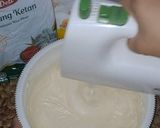 Foto langkah ke 3 dari resep Bolu Kukus Ketan Spesial.