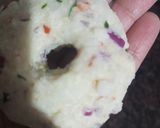 A picture of step 8 of Poha vada.