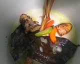 Foto langkah ke 4 dari resep Sup Bandeng Duri Lunak.