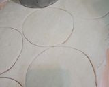 Foto del paso 4 de la receta: Masa para empanadas fritas