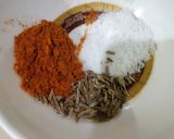 A picture of step 2 of Fry Kaleji.