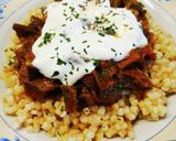 Zúzapörkölt tarhonyával recept fázis 5 fotója