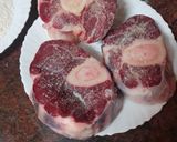 Foto del paso 1 de la receta: Ossobuco en olla express con papas fritas al ajillo