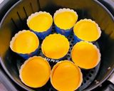 Hình bước làm 1 của món Bánh cupcake sốt kem phô mai trứng muối chà bông