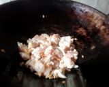 Foto langkah ke 2 dari resep Telur kukus ayam cincang.