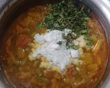 A picture of step 3 of Cluster beans and pumpkin curry.