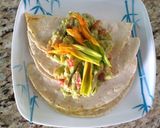Foto del paso 4 de la receta: Quesadillas de flores de calabaza con guacamole