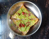 ચીઝી ગાર્લિક બ્રેડ (Cheesy Garlic Bread Recipe In Gujarati) રેસીપી સ્ટેપ3ફોટો