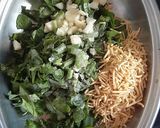 A picture of step 1 of Spinach, Spring Onion Chutney.