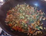 Foto del paso 1 de la receta: Arroz Amarillo con Mejillones