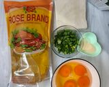Foto langkah ke 1 dari resep Martabak Telur Kulit Pangsit.
