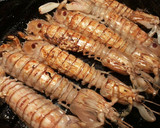 Foto del paso 6 de la receta: Galeras a la plancha y limón